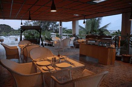 Hotel Bhagyalaxmi Shirdi Restaurant bilde