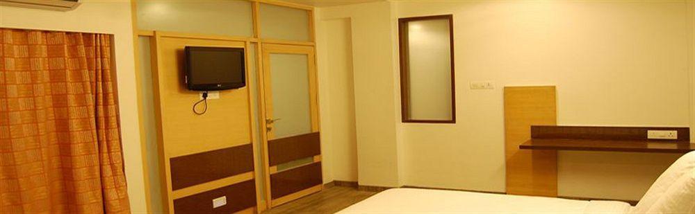 Hotel Bhagyalaxmi Shirdi Eksteriør bilde