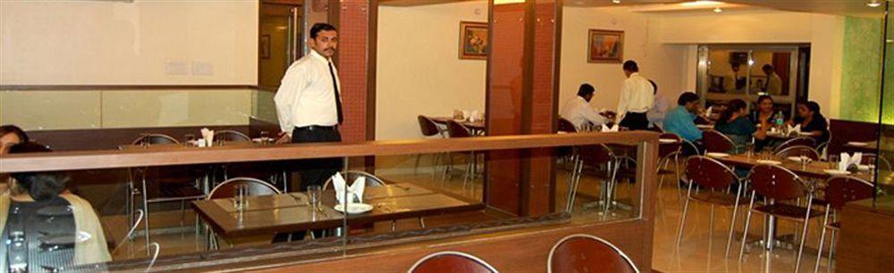 Hotel Bhagyalaxmi Shirdi Eksteriør bilde