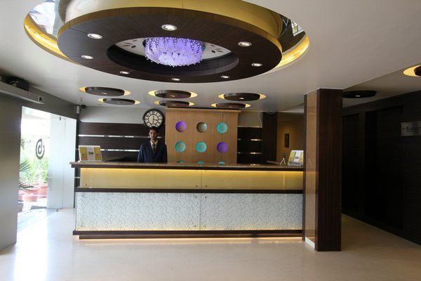 Hotel Bhagyalaxmi Shirdi Eksteriør bilde